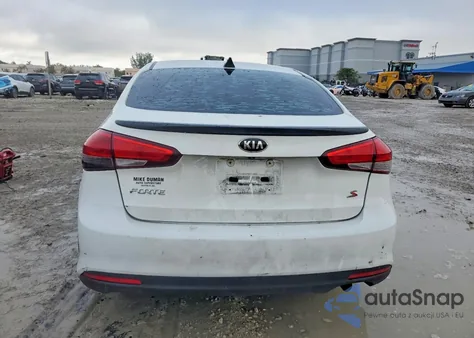 2018 Kia Forte Lx z USA, uszkodzony, nr VIN 3KPFL4A78JE175366